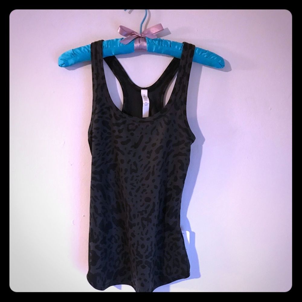NWT lulumeon studio racerback